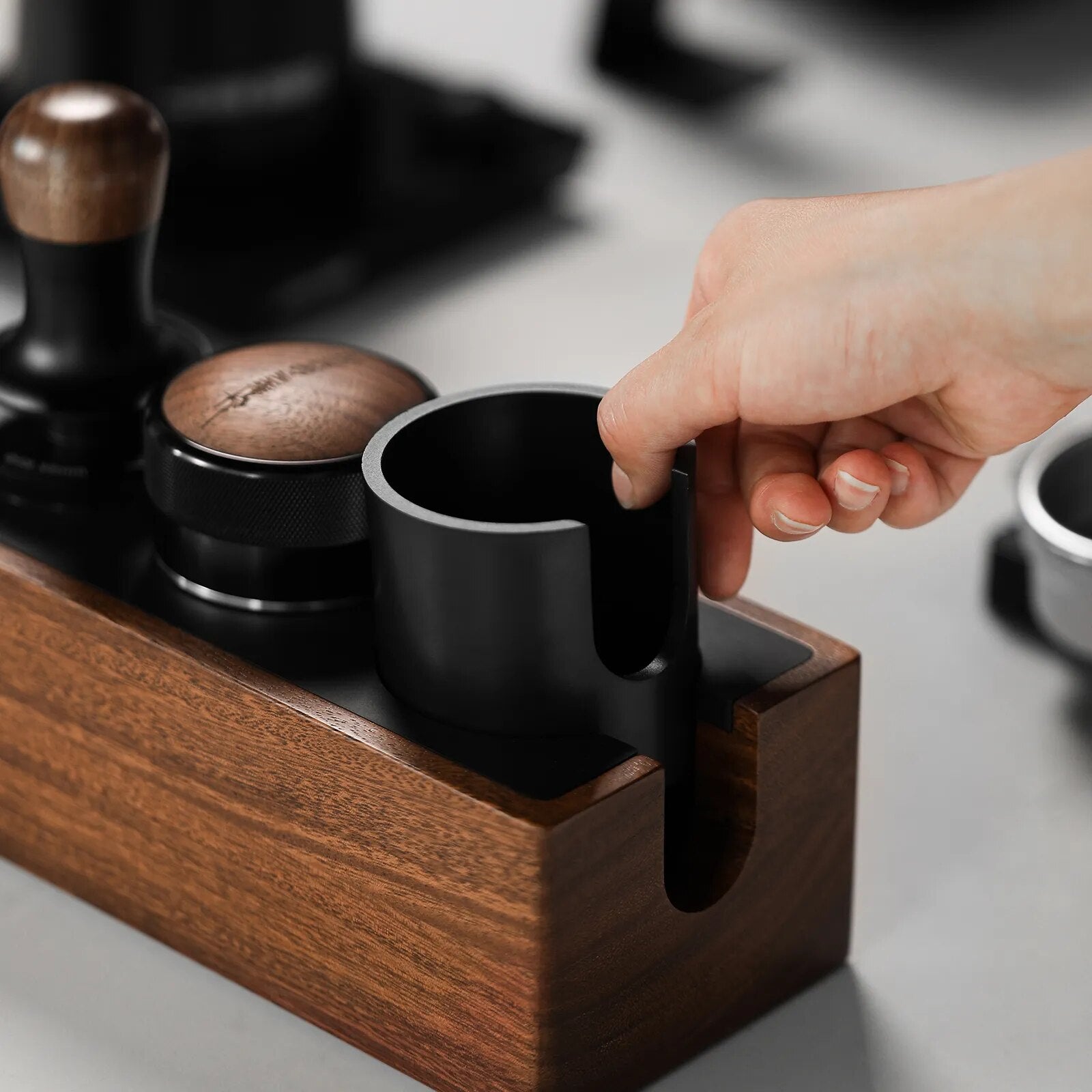 Stazione di pressatura per caffè espresso (6 in 1), 54 mm, in faggio, supporto anti-pressione per caffè espresso, organizer per caffè espresso e Stazione di pressatura per caffè espresso (6 in 1), 54 mm, in faggio, supporto anti-pressione per caffè espresso, organizer per caffè espresso e